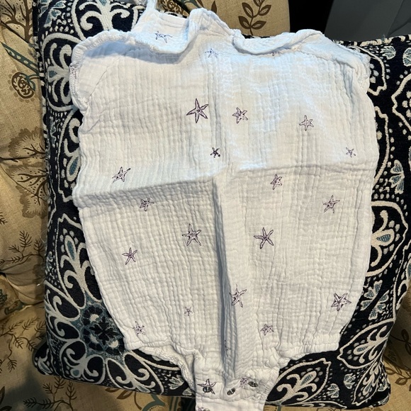 NWOT Ettie h linen gauze starfish romper - Picture 1 of 3